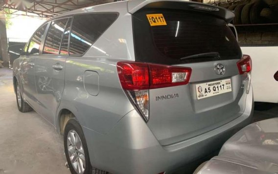 Casa maintained 2018 TOYOTA Innova 28 E Automatic Silver Thermalyte-3