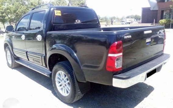 2O15 TOYOTA HILUX G 4x4 MT for sale -3