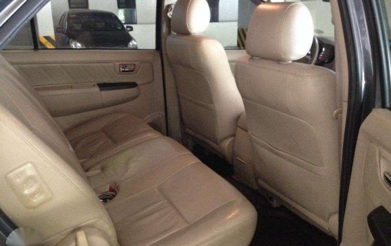 Toyota Fortuner G 2007 Matic Like New Condition -7