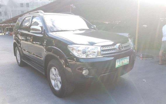 2010 Toyota Fortuner G for sale -4