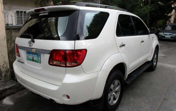 Toyota Fortuner V 4x4 DSL Automatic 2006 for sale -5