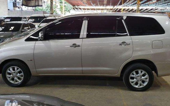 FRESH 2011 TOYOTA Innova 2.5 E Diesel MT -10