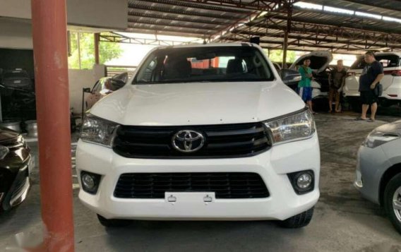 2016 Toyota Hilux 2.4G 4x2 Manual for sale 