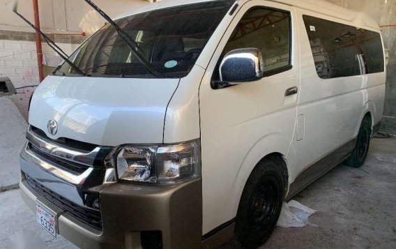 2017 Toyota Hiace Gl Grandia 3.0 Automatic-1