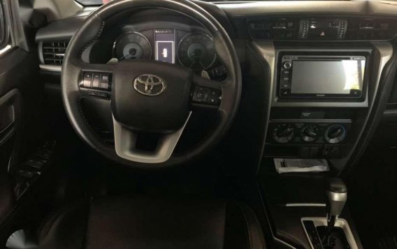 2017 Toyota Fortuner 2.4 G 4x2 Automatic White-3