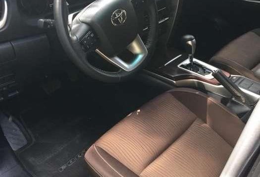 Toyota Fortuner g 2018 Diesel All original-6