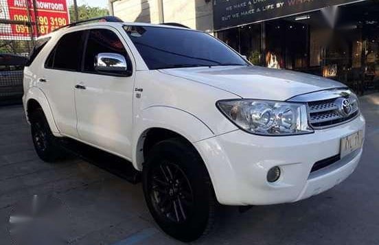 Toyota Fortuner G Diesel 2011 for sale 