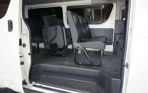 2016 Toyota Hiace Commuter diesel MT for sale -8