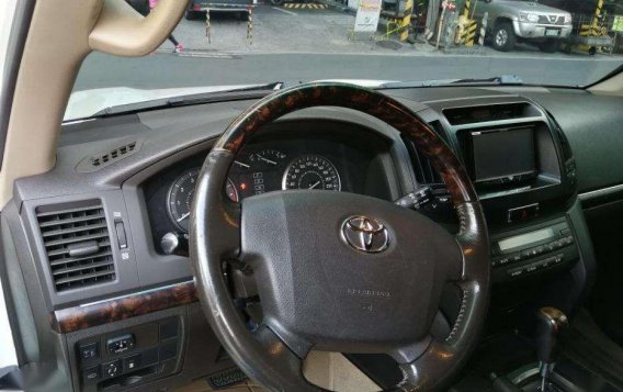 2008 Toyota Land Cruiser 200 4.7L Gasoline Dubai Version-4