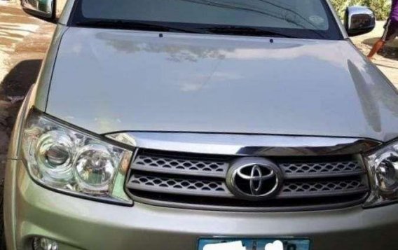 Toyota Fortuner 2010 G manual for sale 