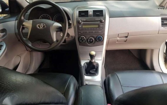 For Sale: 2011 Toyota Corolla Altis 1.6E VVTI 6speed Manual Transmission.-5