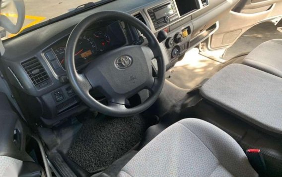 2014 Toyota Hiace Grandia for sale -2