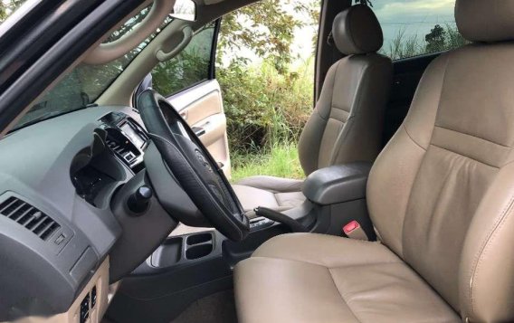 2013 Toyota Fortuner 4x2 A/T Diesel P920,000-2