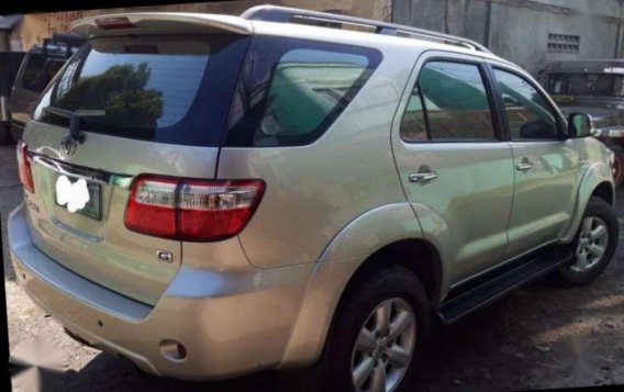 Toyota Fortuner 2010 G manual for sale -3
