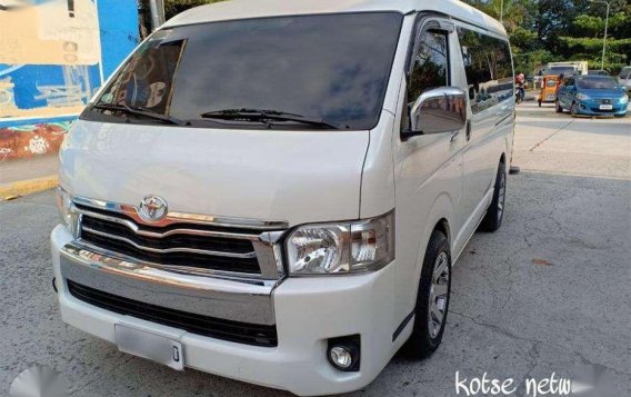 2015 Toyota Hiace Super Grandia 2.5L AT 