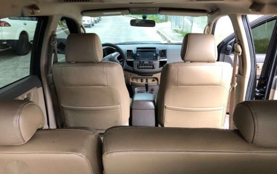 2013 Toyota Fortuner 4x2 A/T Diesel P920,000-3