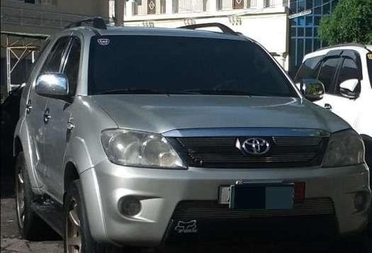 Toyota Fortuner G Diesel 4x2 AT 2014 for sale 