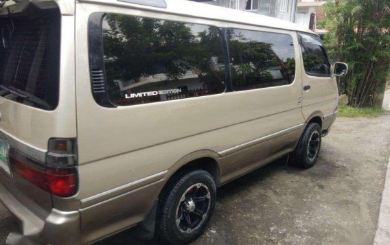 Toyota Hi Ace Fresh in and out gagamitin na lang 2010-2