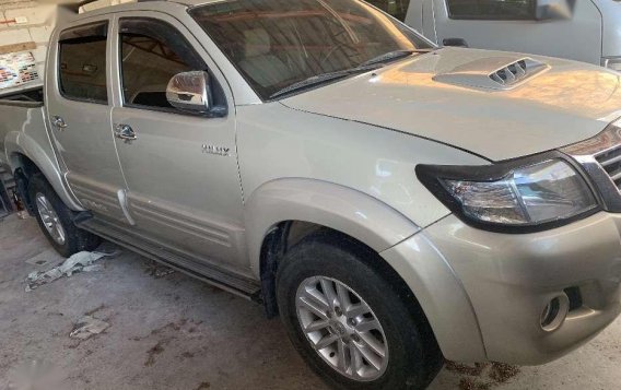 2014 Toyota Hilux 2.5G 4X2 manual for sale -1