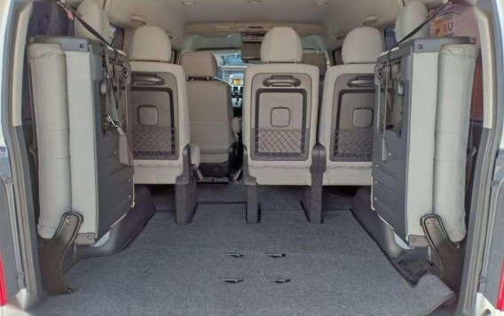 2015 Toyota Hiace Super Grandia 2.5L AT -9