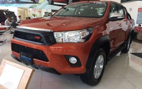 NEW TOYOTA HILUX 4X2 E M/T 2019