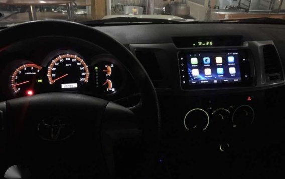 2012 Toyota Hilux 4x4 automatic diesel Mint condition-7