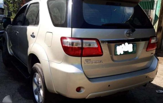 Toyota Fortuner 2010 G manual for sale -6