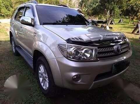 2010 Toyota Fortuner FOR SALE-1
