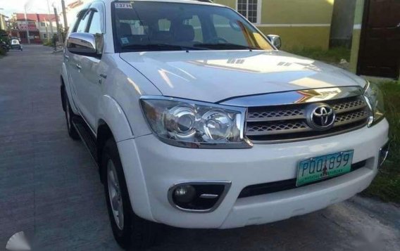 Toyota Fortuner G 2011 gasoline automatic-1