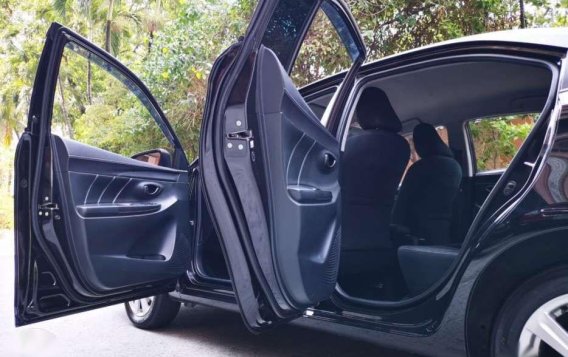 2017 Toyota Vios 1.3 E matic 7k kms only-2
