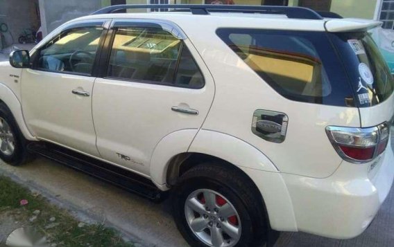 Toyota Fortuner G 2011 gasoline automatic-2