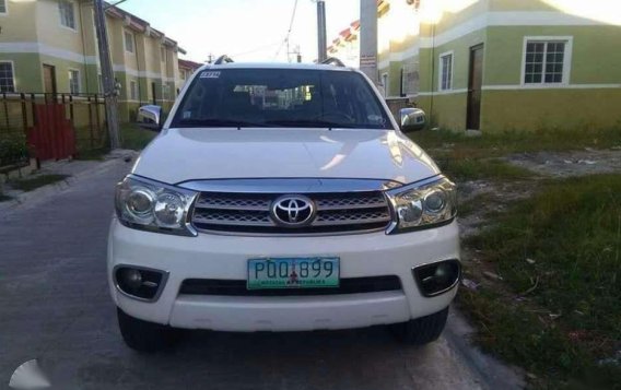 Toyota Fortuner G 2011 gasoline automatic-3