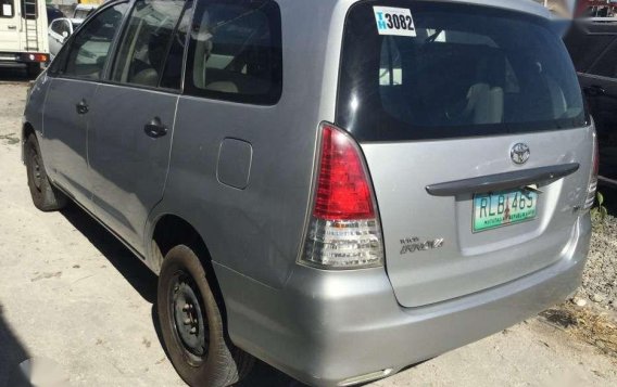 2013 Toyota Innova E 2.5 MT FOR SALE-3