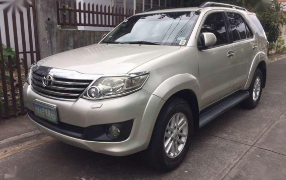 2012 TOYOTA Fortuner diesel automatic FOR SALE-2