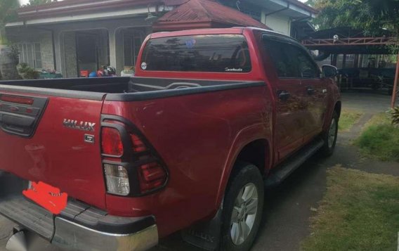 SELLING TOYOTA Hilux 2016-3