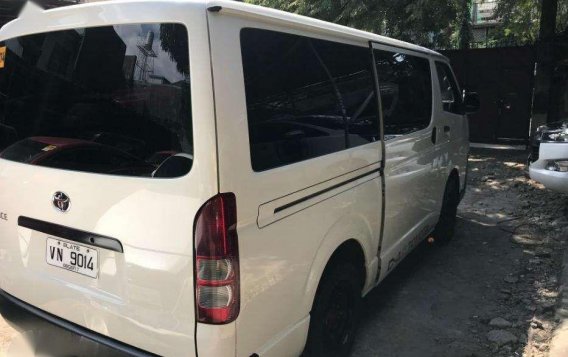 2017 TOYOTA Hiace Commuter 30 diesel manual lowest price-3