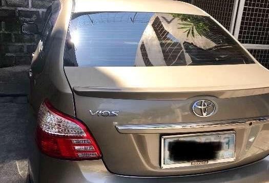 Toyota Vios 2010 model G Top the line Automatic transmission-2