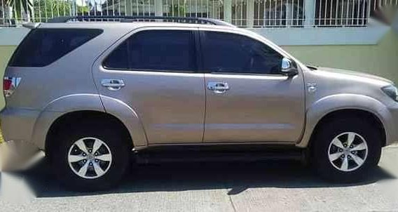 Toyota Fortuner 2007 G 4x2 AT for sale -3