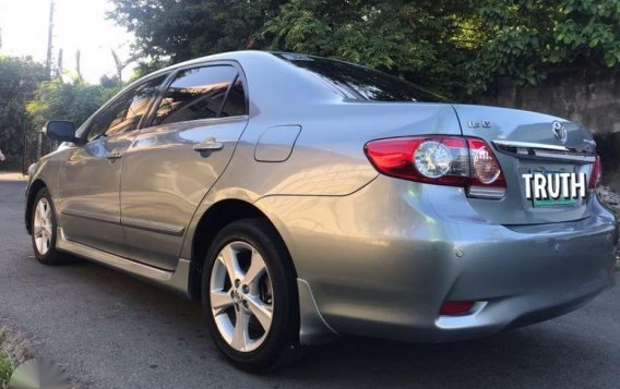 Toyota Corolla Altis 2011 1.6 for sale -10