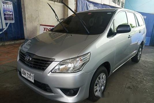 Toyota Innova 2016 J MT for sale-2