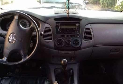 Toyota Innova e 2010 for sale -1