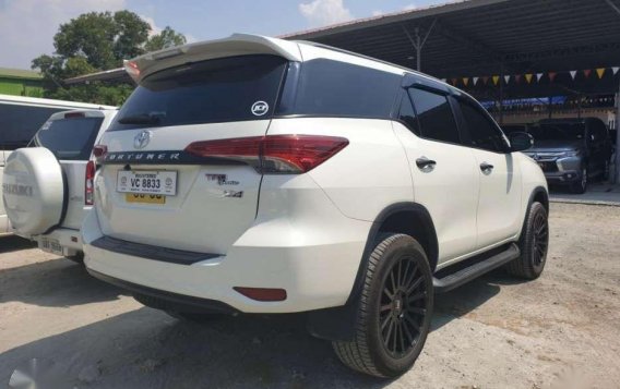 2016 Toyota Fortuner V diesel automatic -7