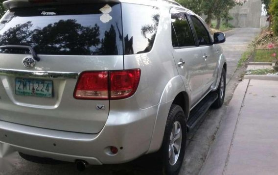 Toyota Fortuner V 4x4 2007 for sale-4