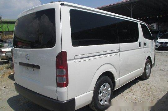 Toyota Hiace 2017 COMMUTER MT for sale -2