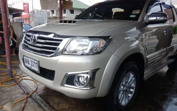 Toyota Hilux G MT 2015 super sariwa-10