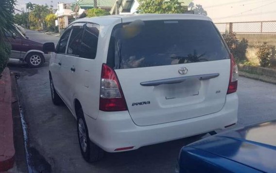 For sale: 2014 Toyota Innova J-1