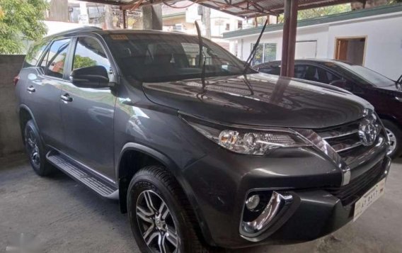 2018 Toyota Fortuner 2.4G 4x2 Gray Automatic-1