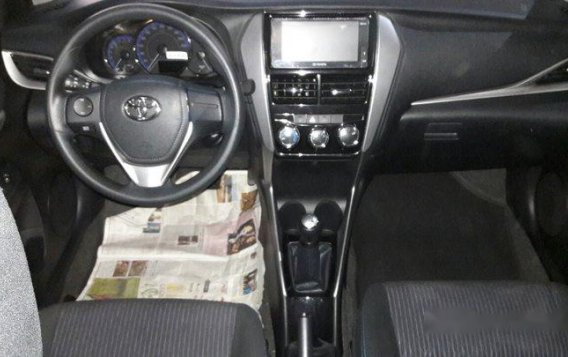 Toyota Vios 2018 E 1.3 dual vvt-i new look -5
