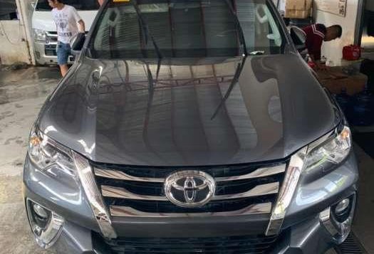 2018 Toyota Fortuner 2.4 G 4x2 Manual Gray -5