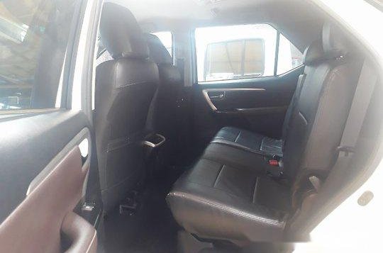 Toyota Fortuner 2017 V AT for sale -5